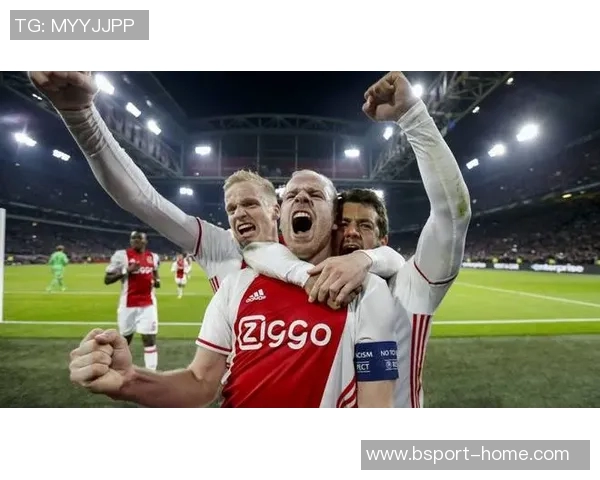 世界杯历史冷门里昂逆转国米引爆全场激情瞬间